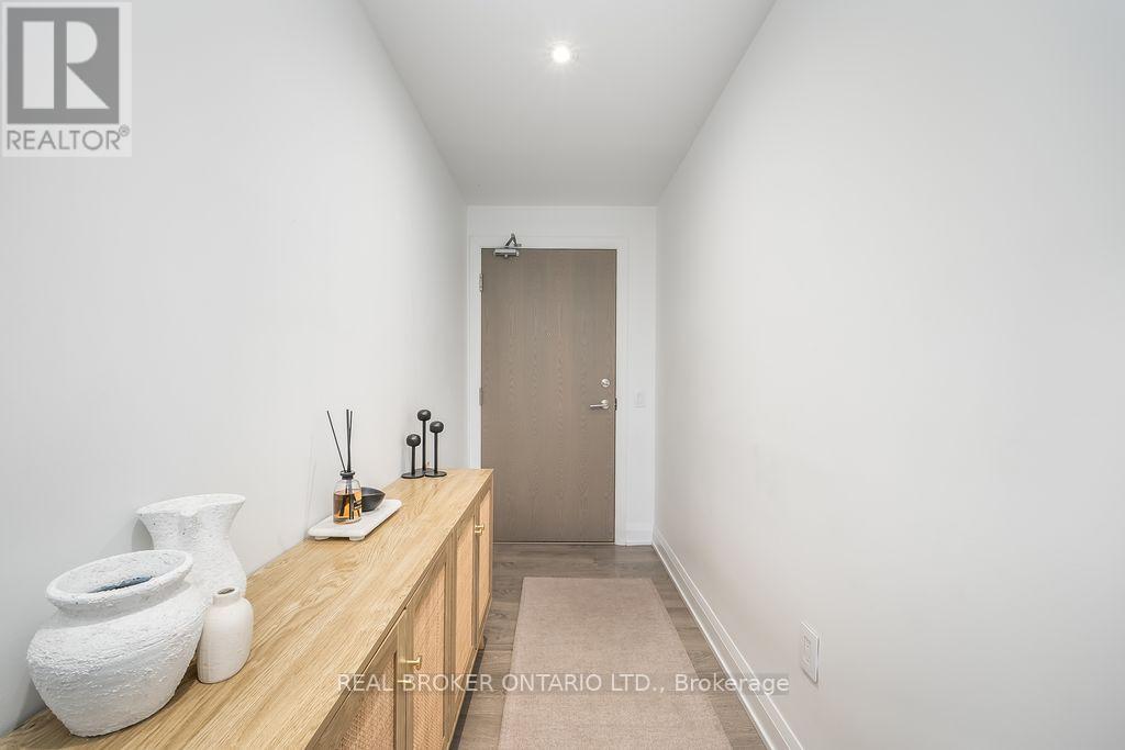 237 - 4800 Highway 7, Vaughan, Ontario  L4L 1H8 - Photo 7 - N12571566