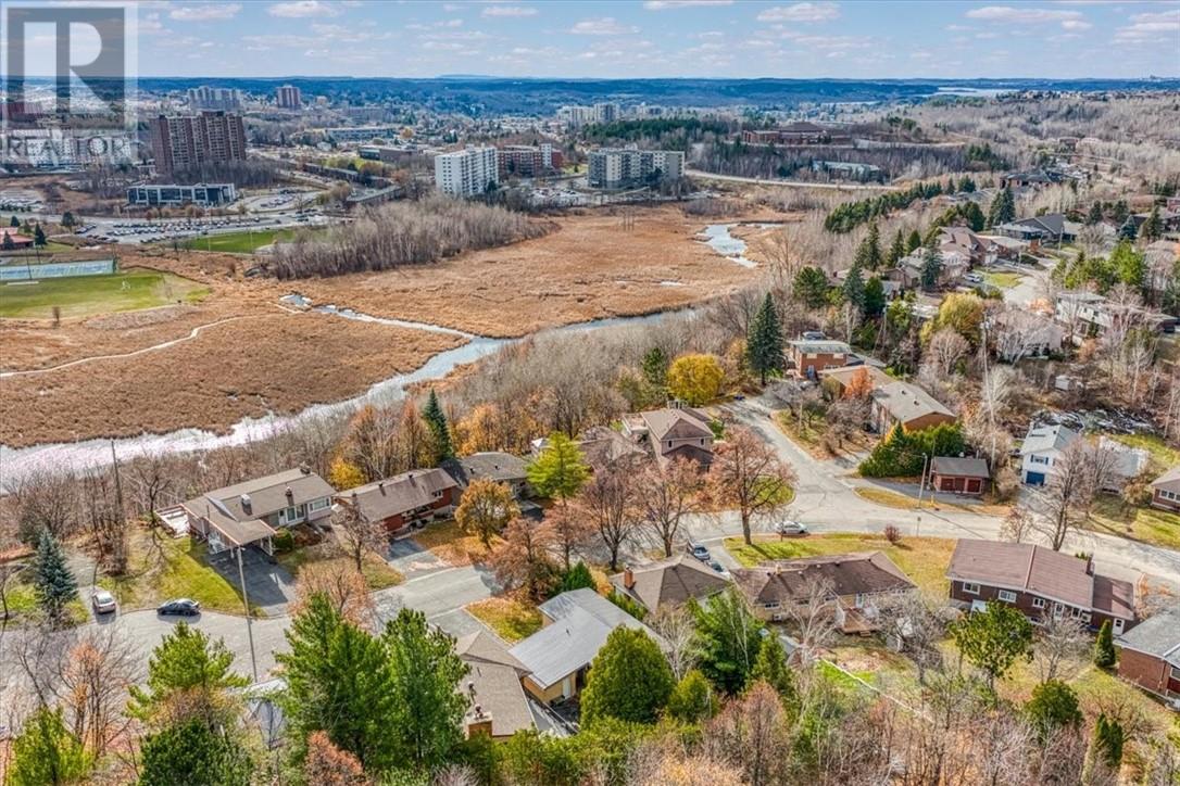 812 Hillsdale Crescent, Sudbury, Ontario  P3E 3S9 - Photo 4 - 2125646