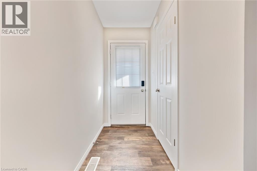 50 Pinnacle Drive Unit# 56, Kitchener, Ontario  N2P 0H8 - Photo 5 - 40789916