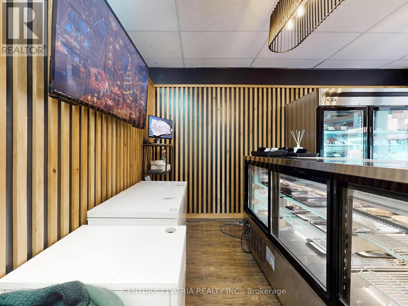 2245 Dundas Street W, Toronto, Ontario  M6R 1X6 - Photo 12 - W12571348