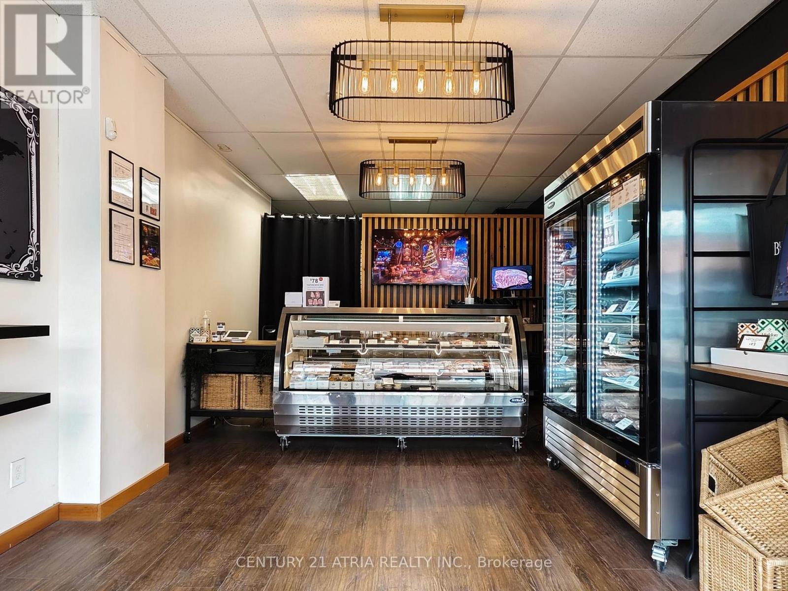 2245 Dundas Street W, Toronto, Ontario  M6R 1X6 - Photo 9 - W12571348