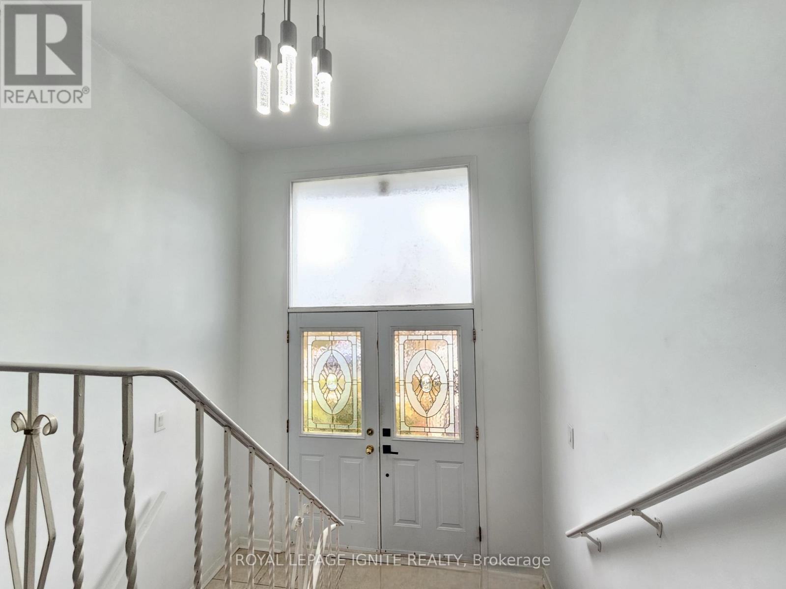 208 Plunkett Road, Toronto, Ontario  M9L 2J6 - Photo 2 - W12571390