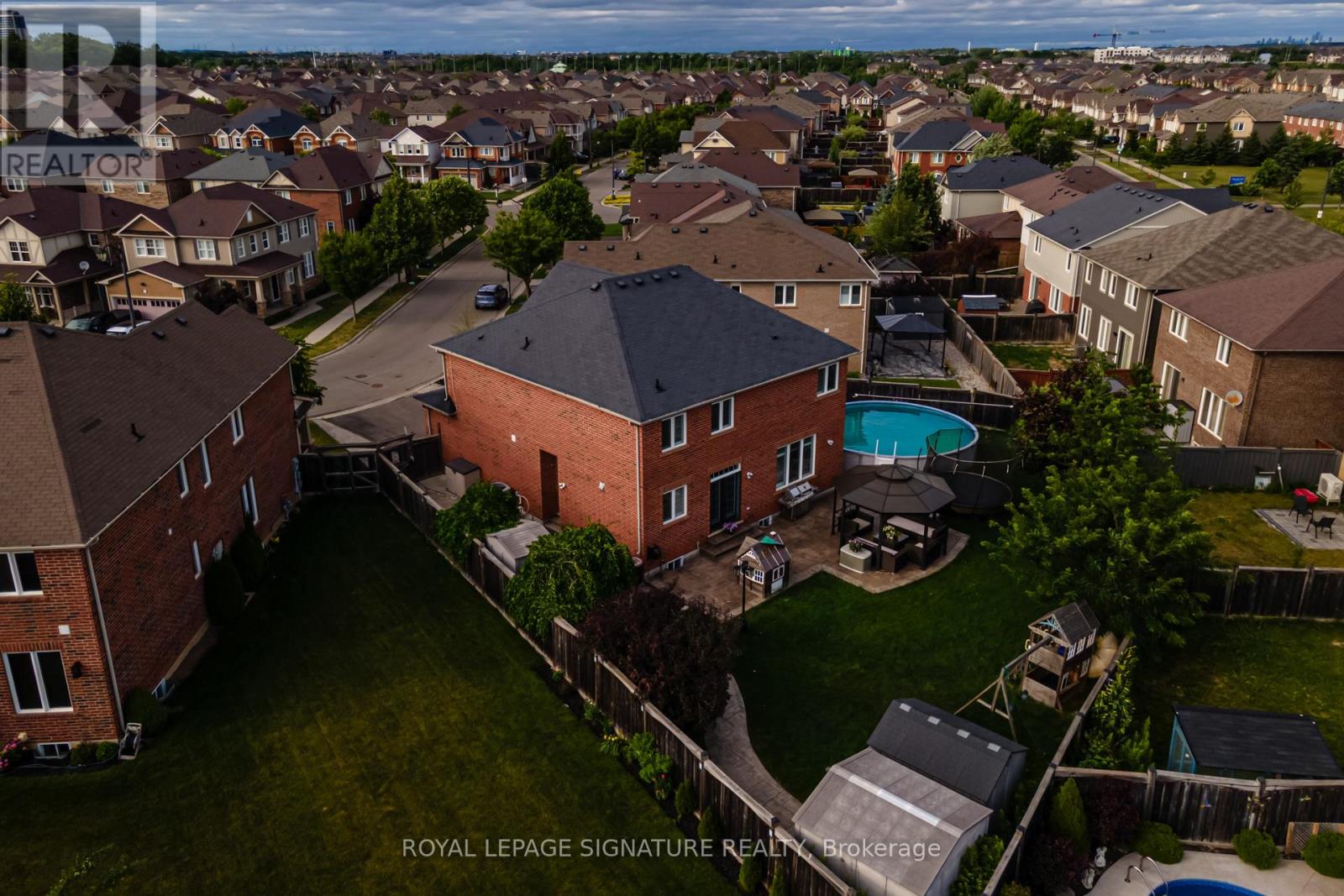 366 Cochrane Terrace, Milton, Ontario  L9T 8C1 - Photo 39 - W12571392