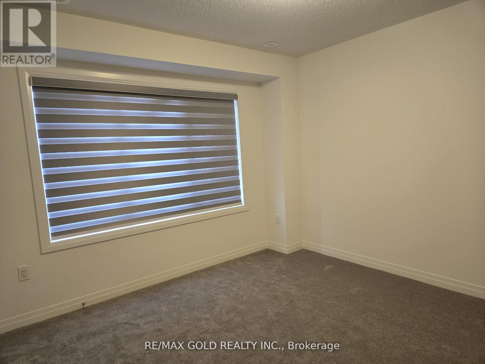 25 Moosehead Drive, Brampton, Ontario  L7A 5L9 - Photo 12 - W12571408