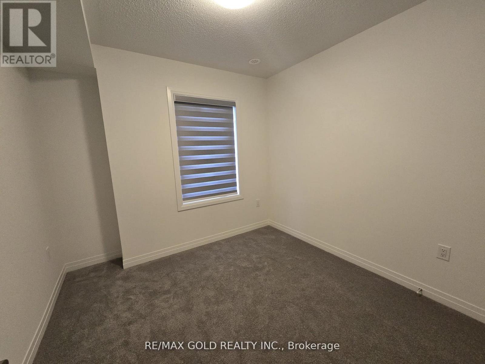 25 Moosehead Drive, Brampton, Ontario  L7A 5L9 - Photo 13 - W12571408