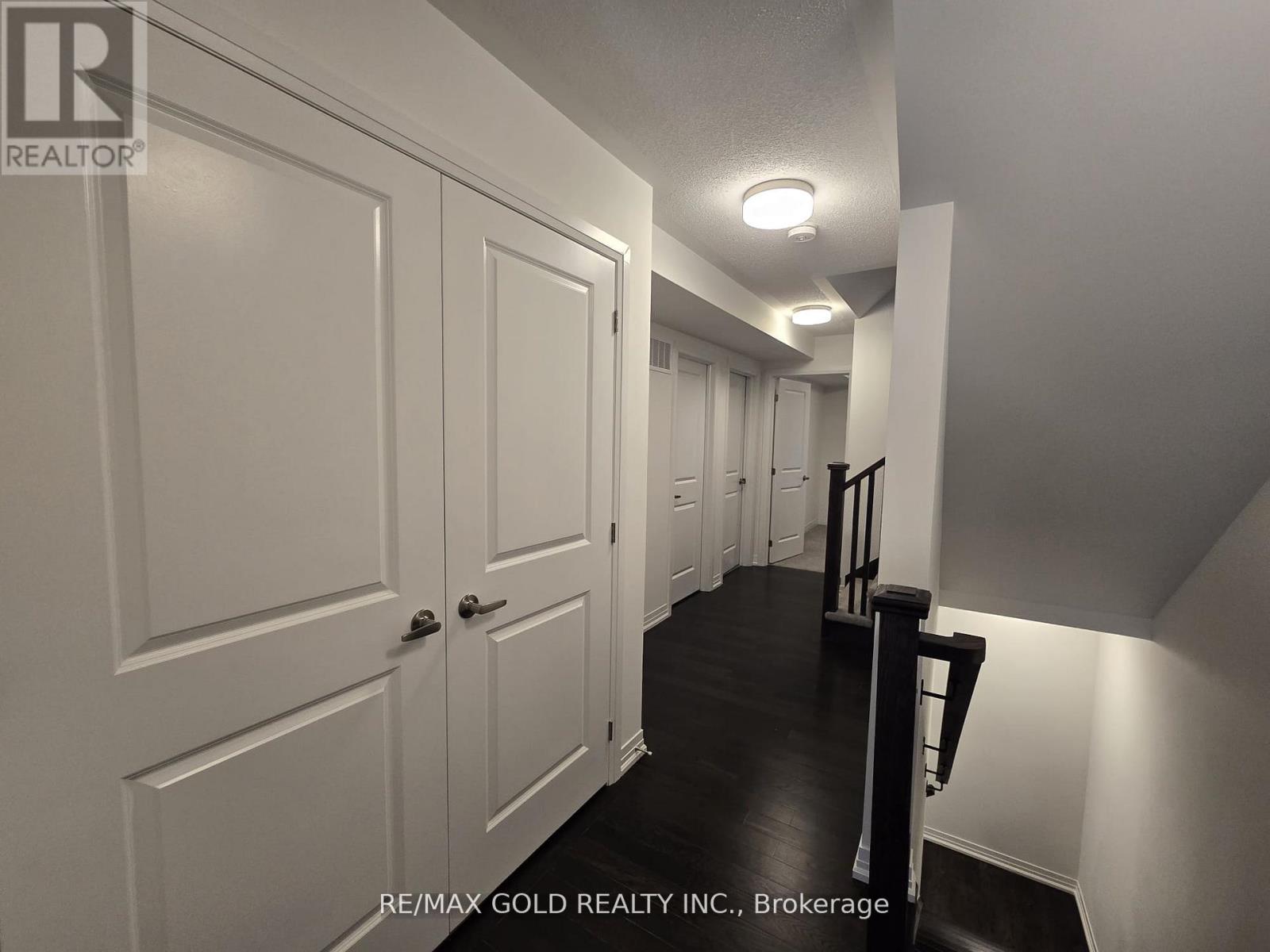 25 Moosehead Drive, Brampton, Ontario  L7A 5L9 - Photo 14 - W12571408