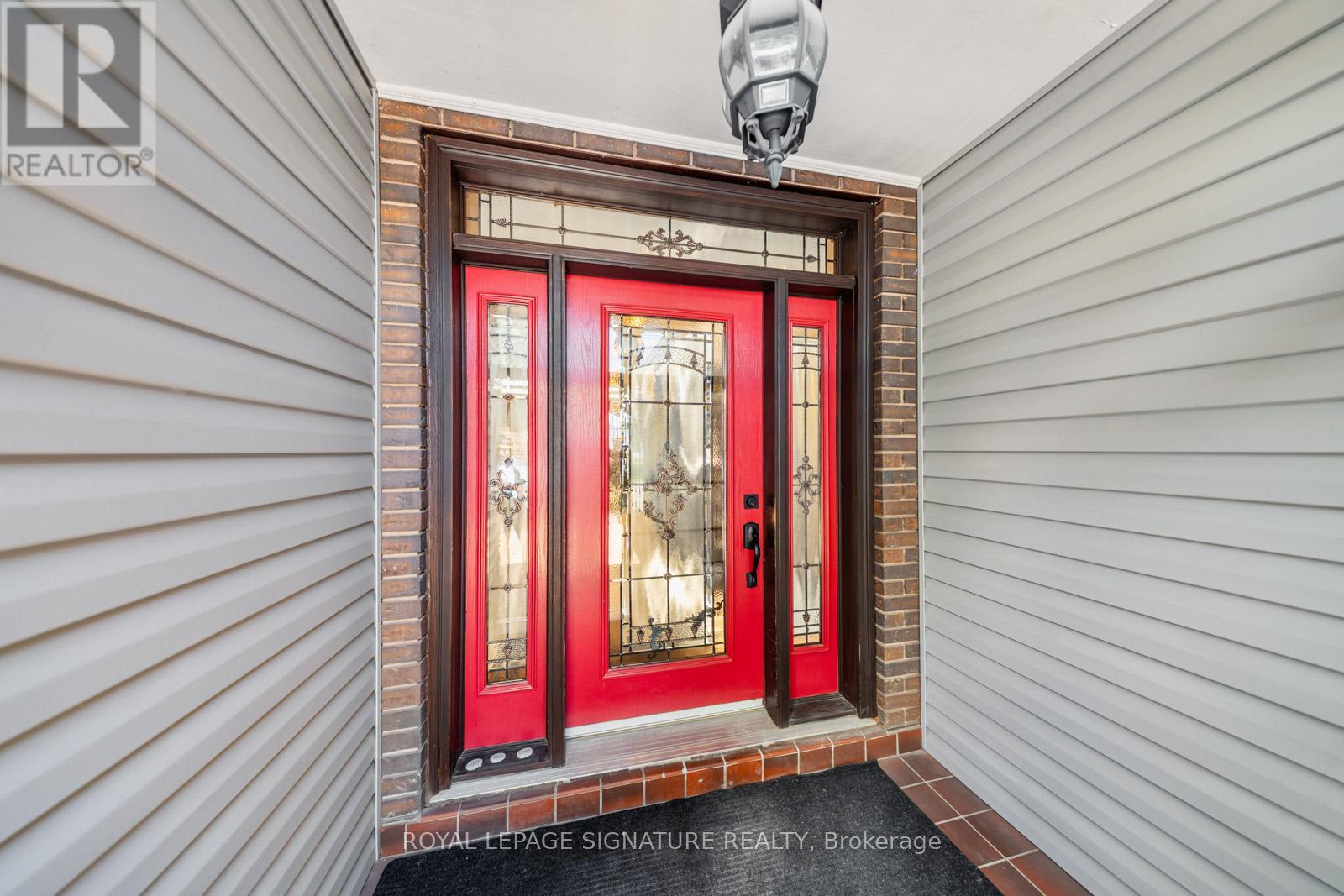 63 Collingdale Road, Toronto, Ontario  M9V 3R2 - Photo 3 - W12571414