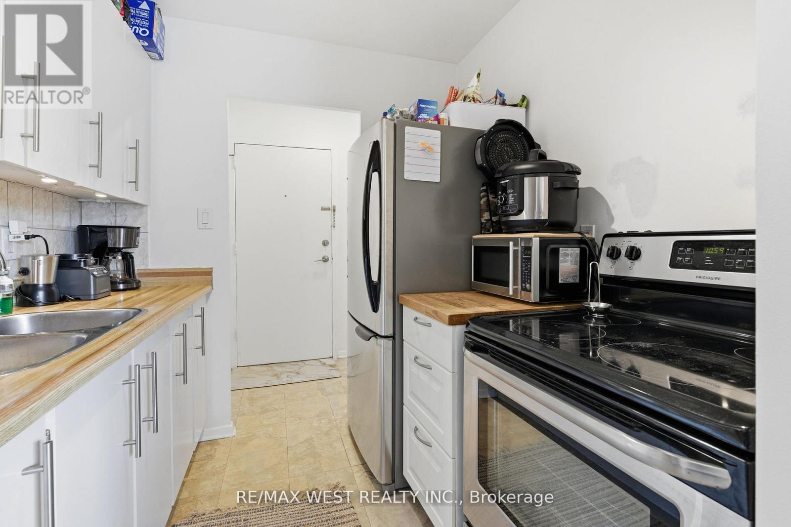 309 - 2485 Woking Crescent, Mississauga, Ontario  L5K 1Z6 - Photo 12 - W12571416