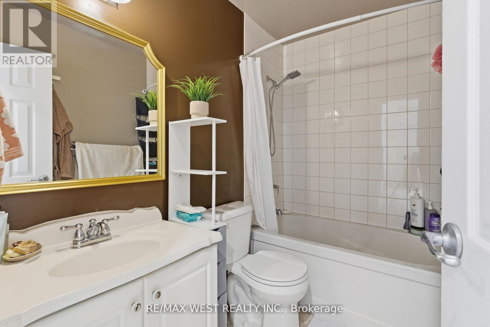 309 - 2485 Woking Crescent, Mississauga, Ontario  L5K 1Z6 - Photo 16 - W12571416