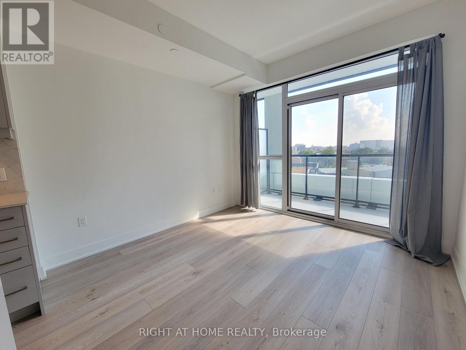 612 - 60 George Butchart Drive, Toronto, Ontario  M3K 0E1 - Photo 13 - W12571480