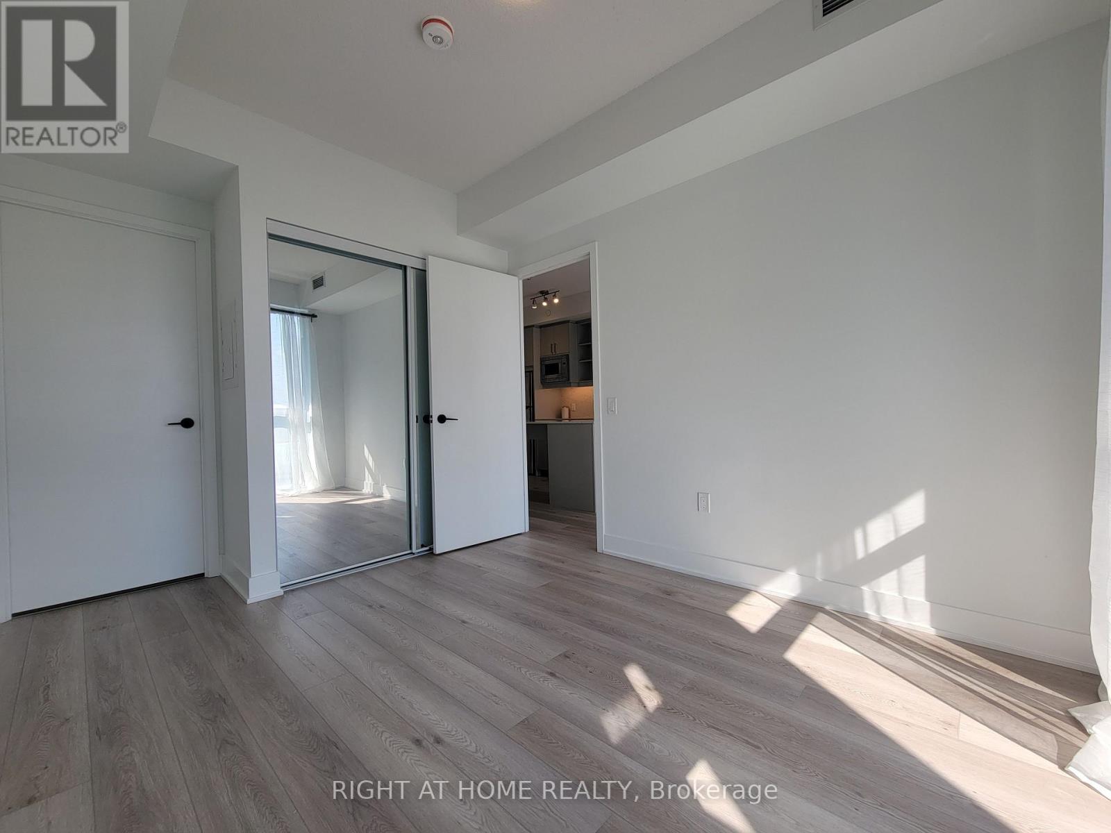 612 - 60 George Butchart Drive, Toronto, Ontario  M3K 0E1 - Photo 15 - W12571480