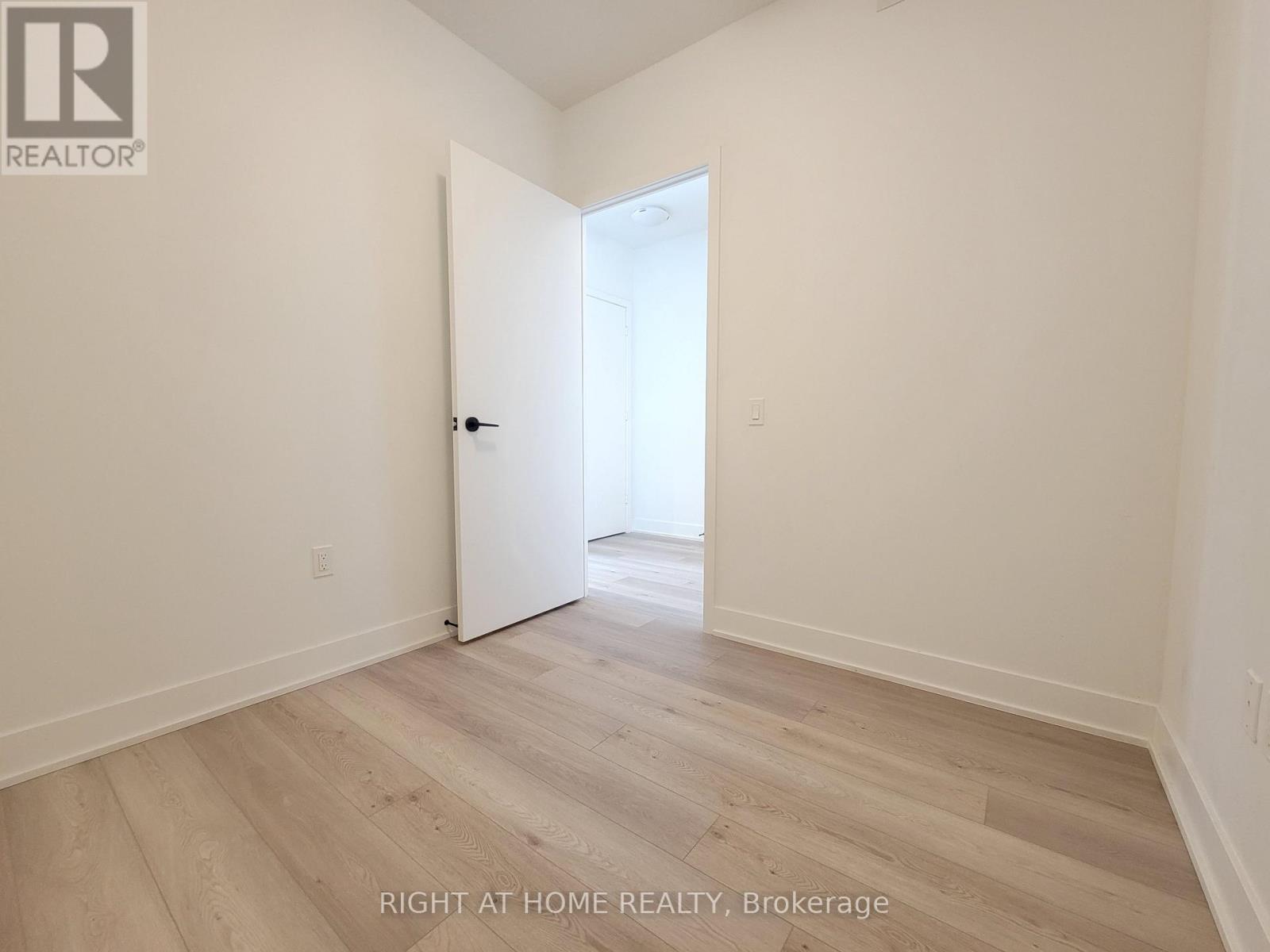 612 - 60 George Butchart Drive, Toronto, Ontario  M3K 0E1 - Photo 18 - W12571480