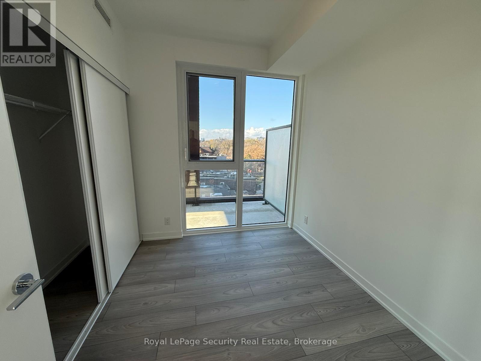 426 - 285 Dufferin Street, Toronto, Ontario  M6K 0J2 - Photo 11 - W12571512