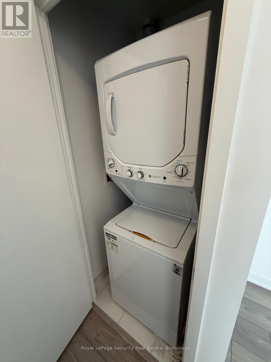 426 - 285 Dufferin Street, Toronto, Ontario  M6K 0J2 - Photo 14 - W12571512