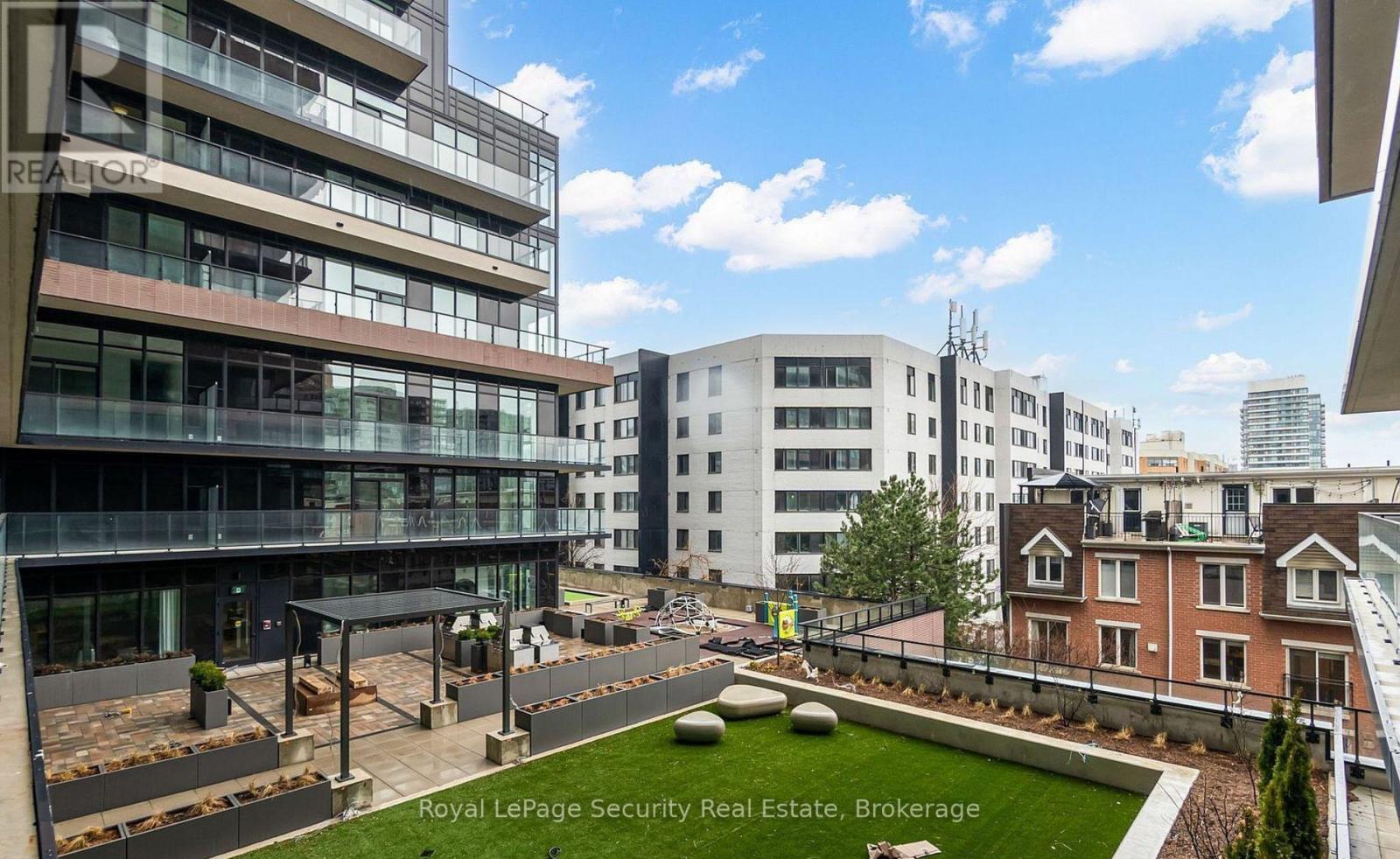 426 - 285 Dufferin Street, Toronto, Ontario  M6K 0J2 - Photo 17 - W12571512