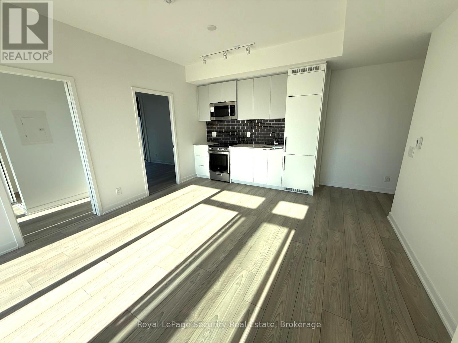 426 - 285 Dufferin Street, Toronto, Ontario  M6K 0J2 - Photo 6 - W12571512