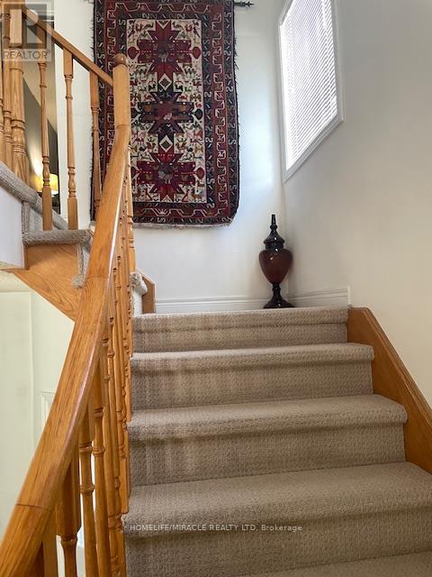 3480 Fountain Park Avenue, Mississauga, Ontario  L5M 7E5 - Photo 15 - W12571528