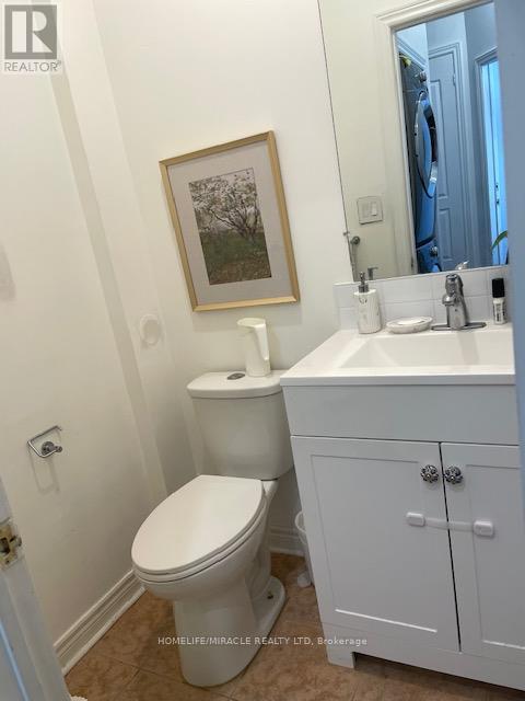 3480 Fountain Park Avenue, Mississauga, Ontario  L5M 7E5 - Photo 25 - W12571528