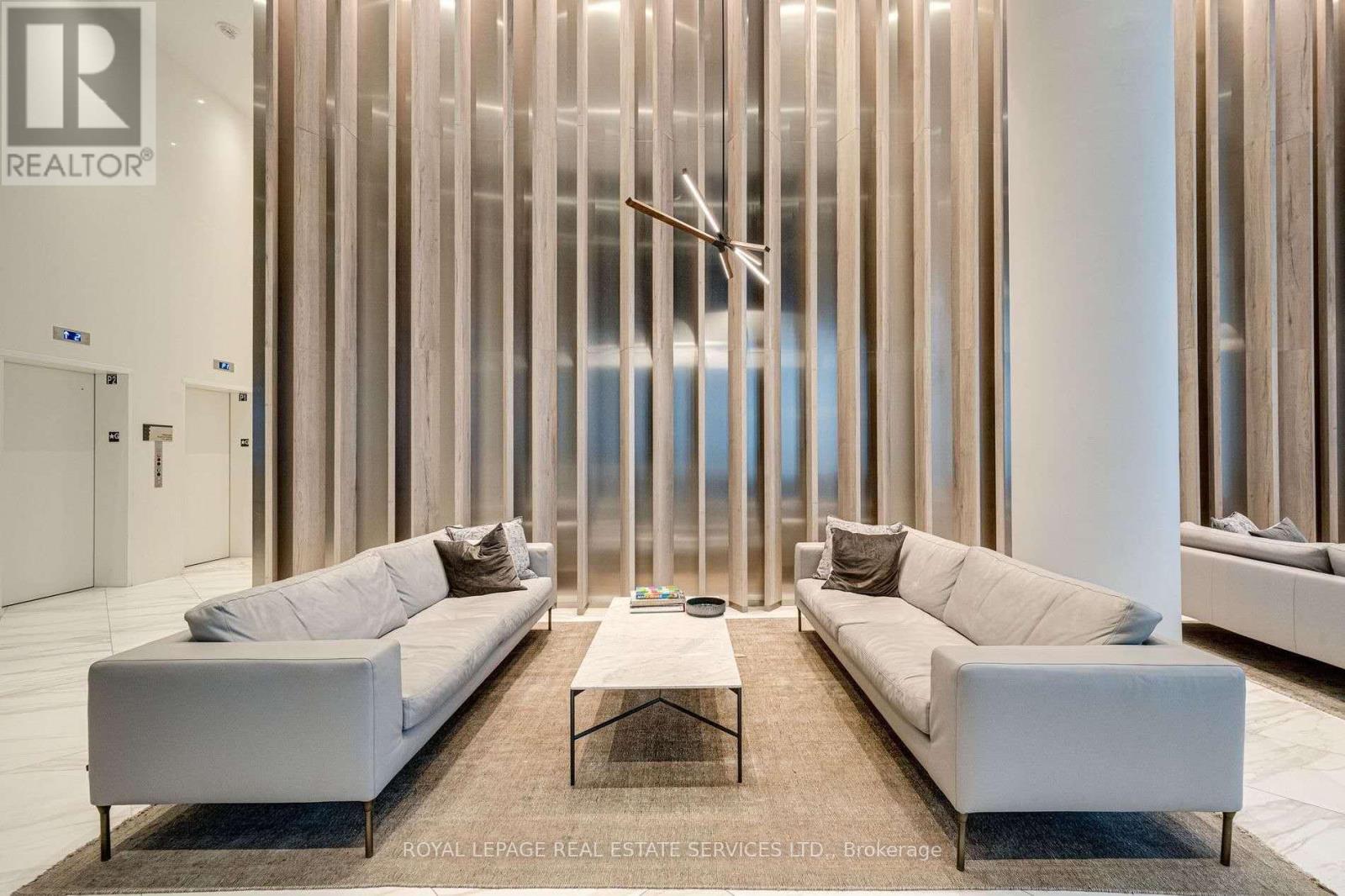 1908 - 3900 Confederation Parkway, Mississauga, Ontario  L5B 0M3 - Photo 2 - W12571530