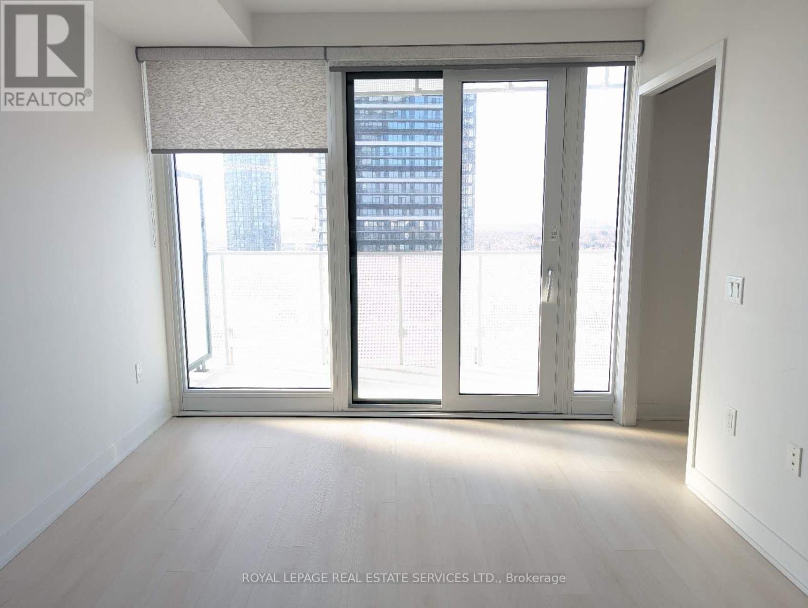 1908 - 3900 Confederation Parkway, Mississauga, Ontario  L5B 0M3 - Photo 7 - W12571530