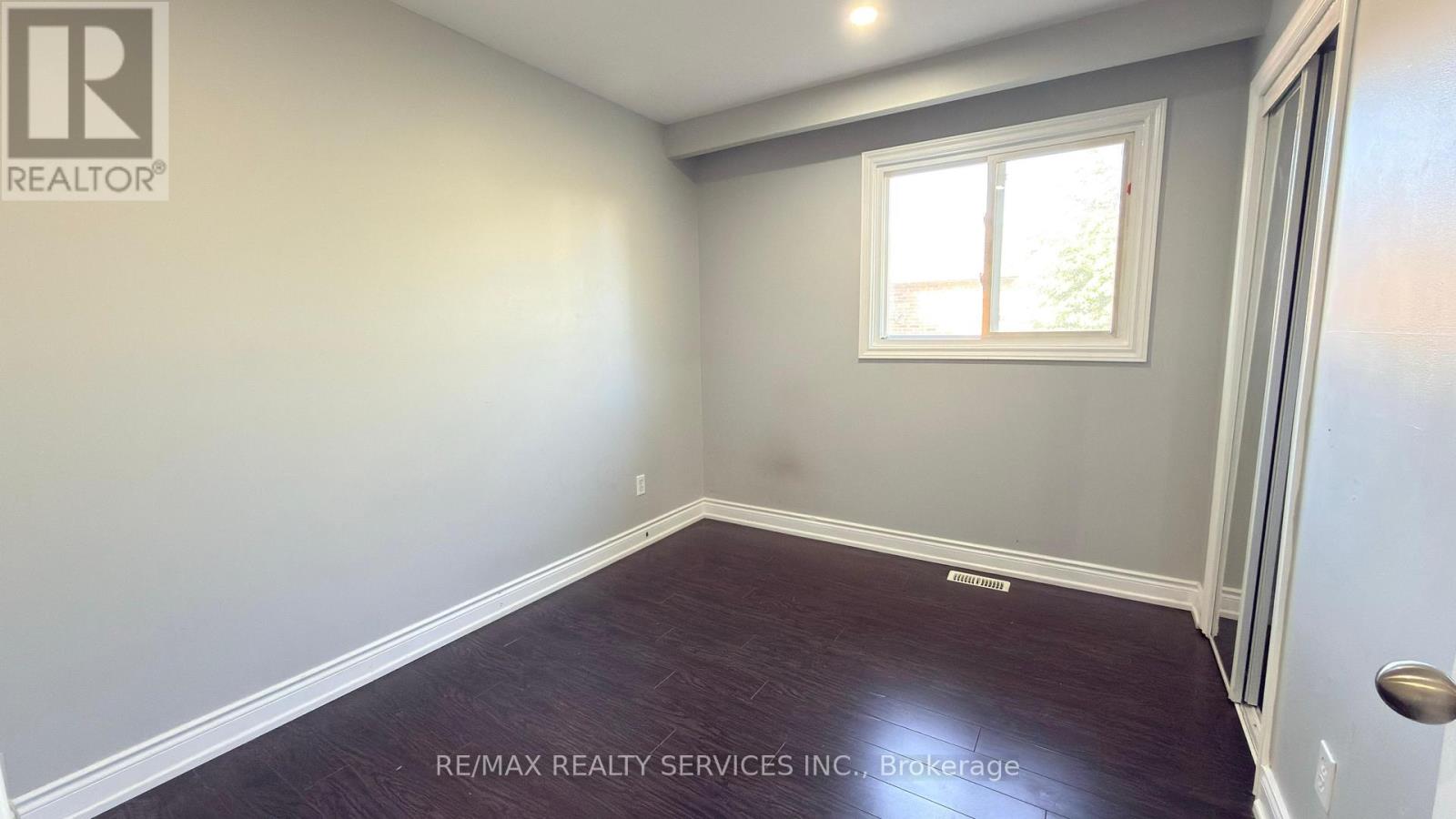 7684 Netherwood Road, Mississauga, Ontario  L4T 2P1 - Photo 22 - W12571570