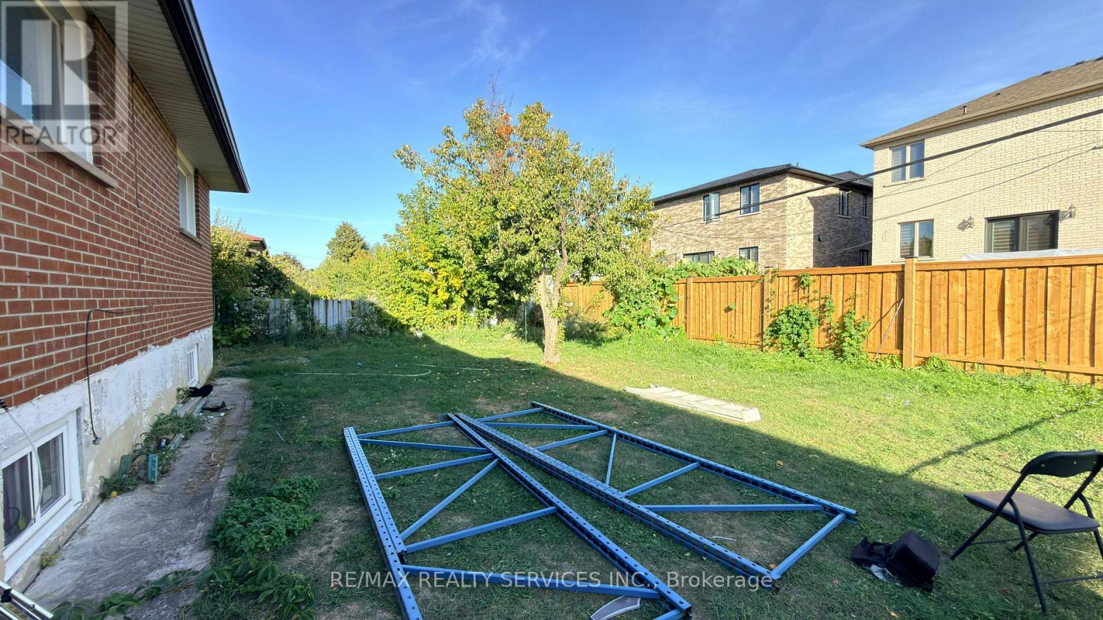 7684 Netherwood Road, Mississauga, Ontario  L4T 2P1 - Photo 27 - W12571570