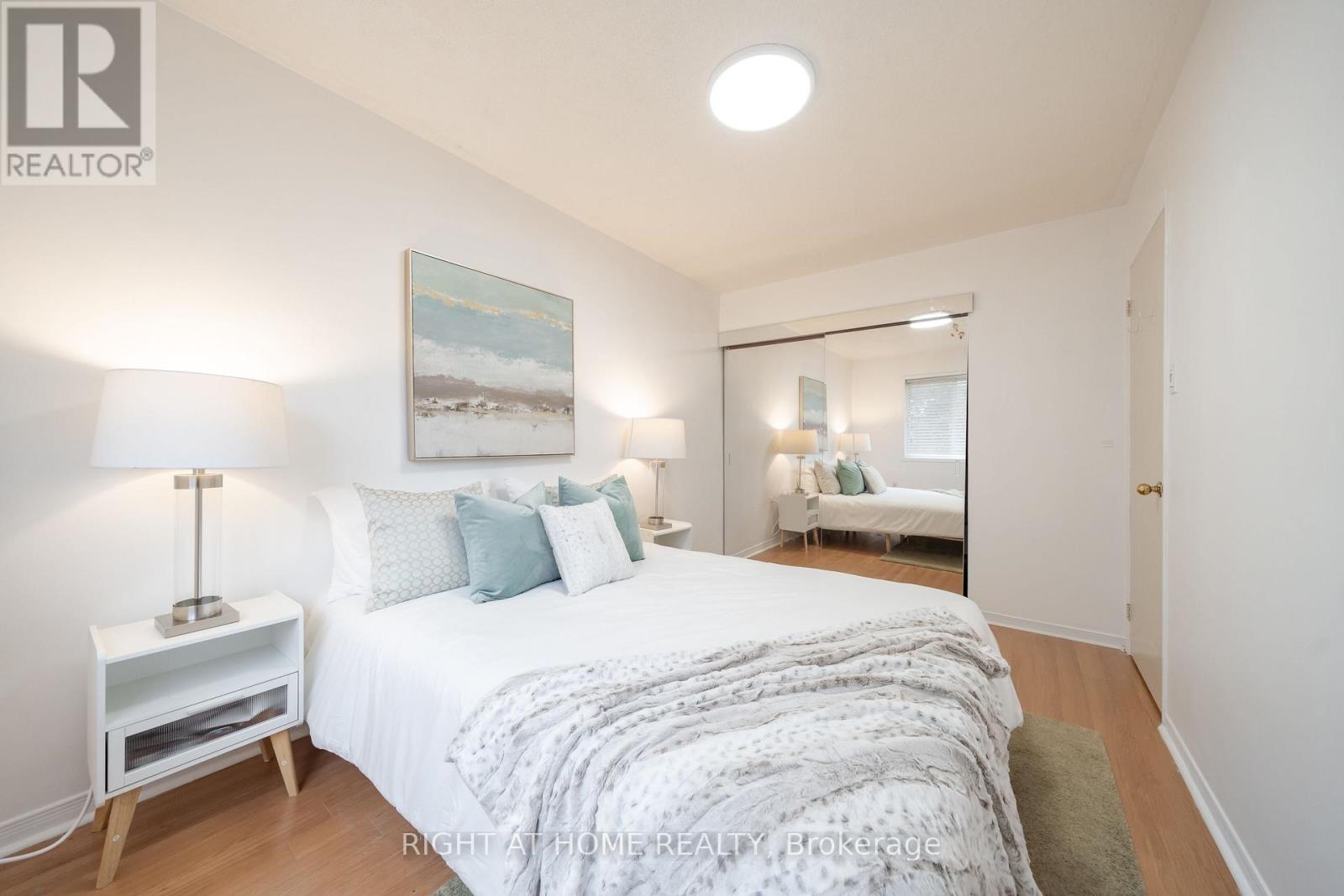 21 - 370 Riddell Court, Newmarket (Gorham-College Manor), Ontario  L3Y 8M8 - Photo 24 - N12552802