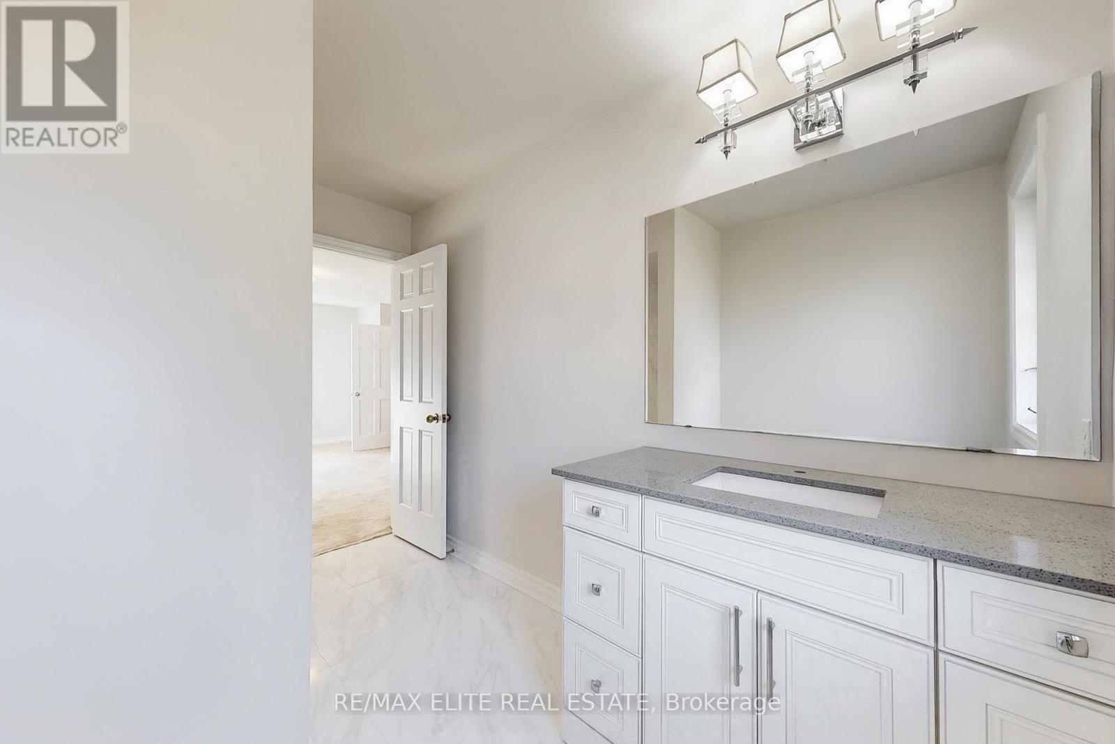 61 Beaufort Hills Road, Richmond Hill, Ontario  L4E 2N3 - Photo 22 - N12571474