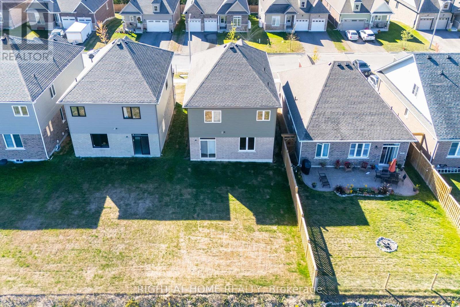 32 Hillcroft Way, Kawartha Lakes, Ontario  K0M 1A0 - Photo 30 - X12433807