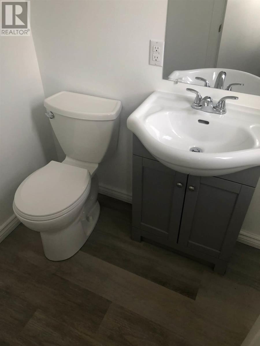 48 Beckett Blvd, Elliot Lake, Ontario  P5A 3P7 - Photo 14 - SM253331