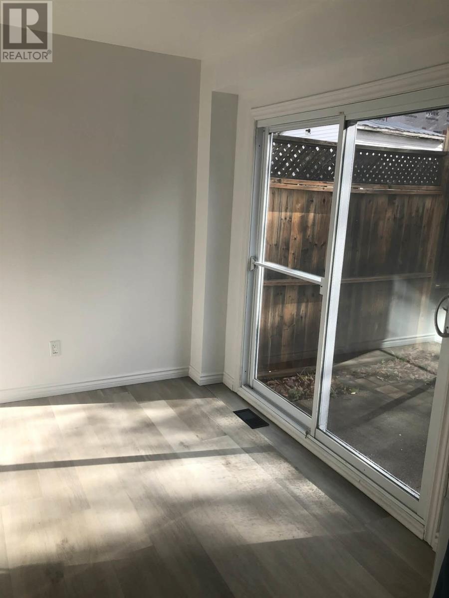 48 Beckett Blvd, Elliot Lake, Ontario  P5A 3P7 - Photo 3 - SM253331