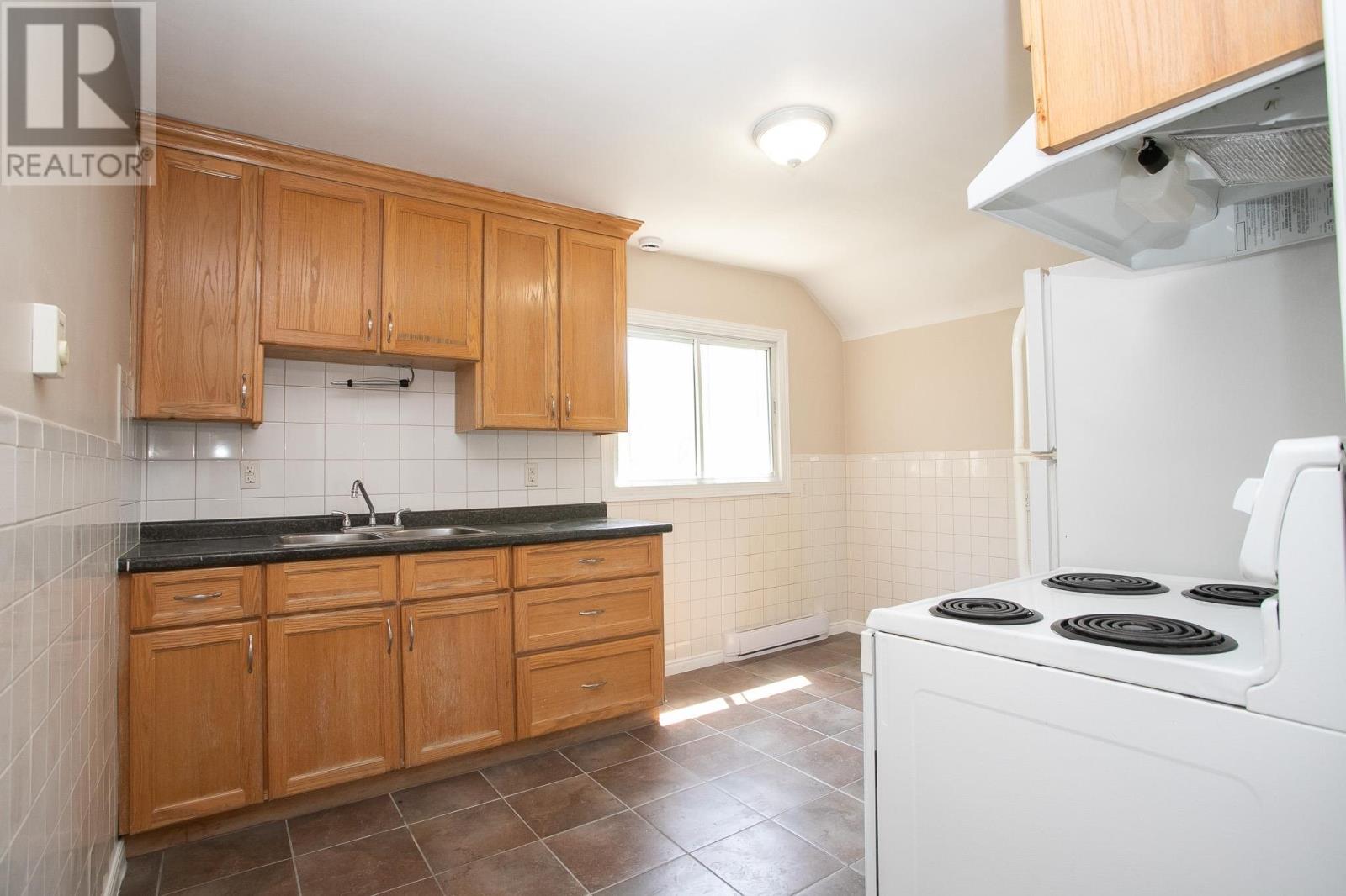 84 Wallace Ter, Sault Ste. Marie, Ontario  P6C 1K3 - Photo 33 - SM253332