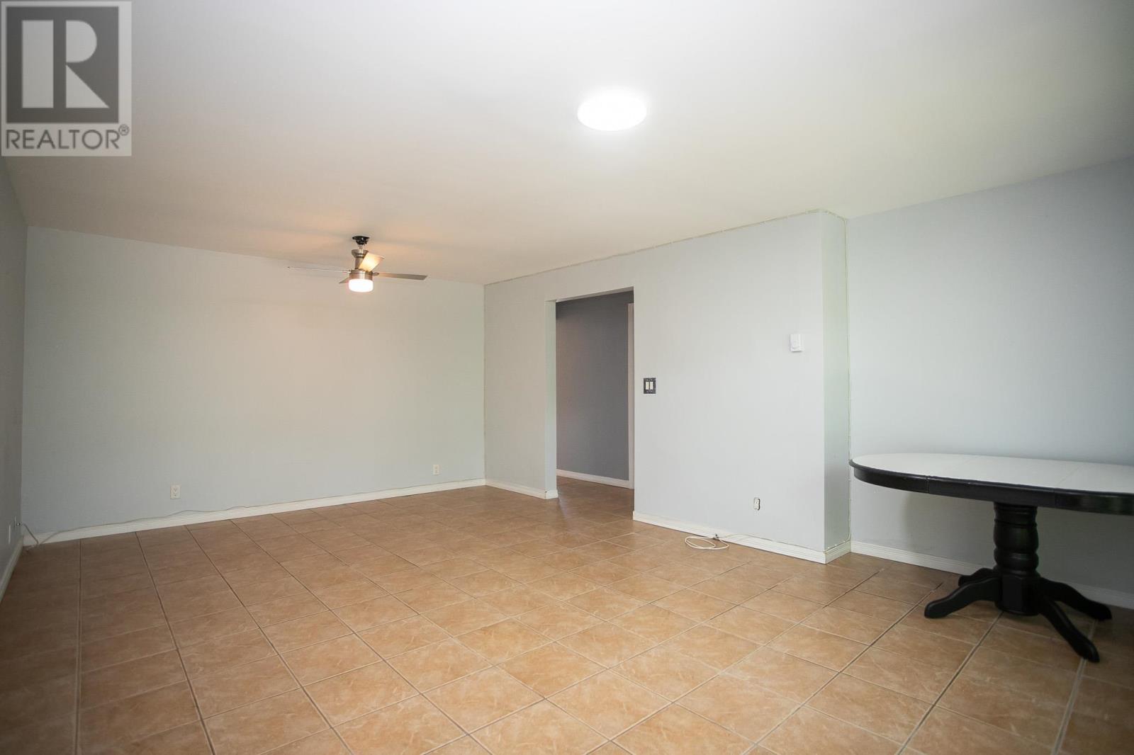 84 Wallace Ter, Sault Ste. Marie, Ontario  P6C 1K3 - Photo 8 - SM253332