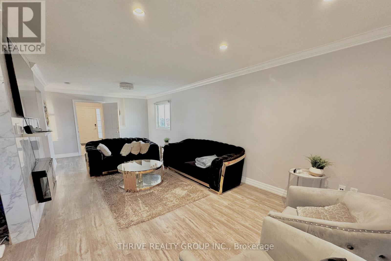 Upper - 1608 Evans Boulevard, London South, Ontario  N6M 0A9 - Photo 11 - X12571624