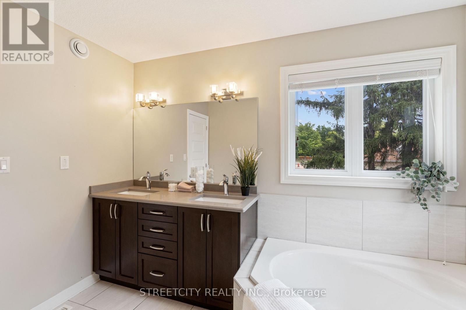 1287 Howlett Circle, London North, Ontario  N5X 0K6 - Photo 23 - X12571658