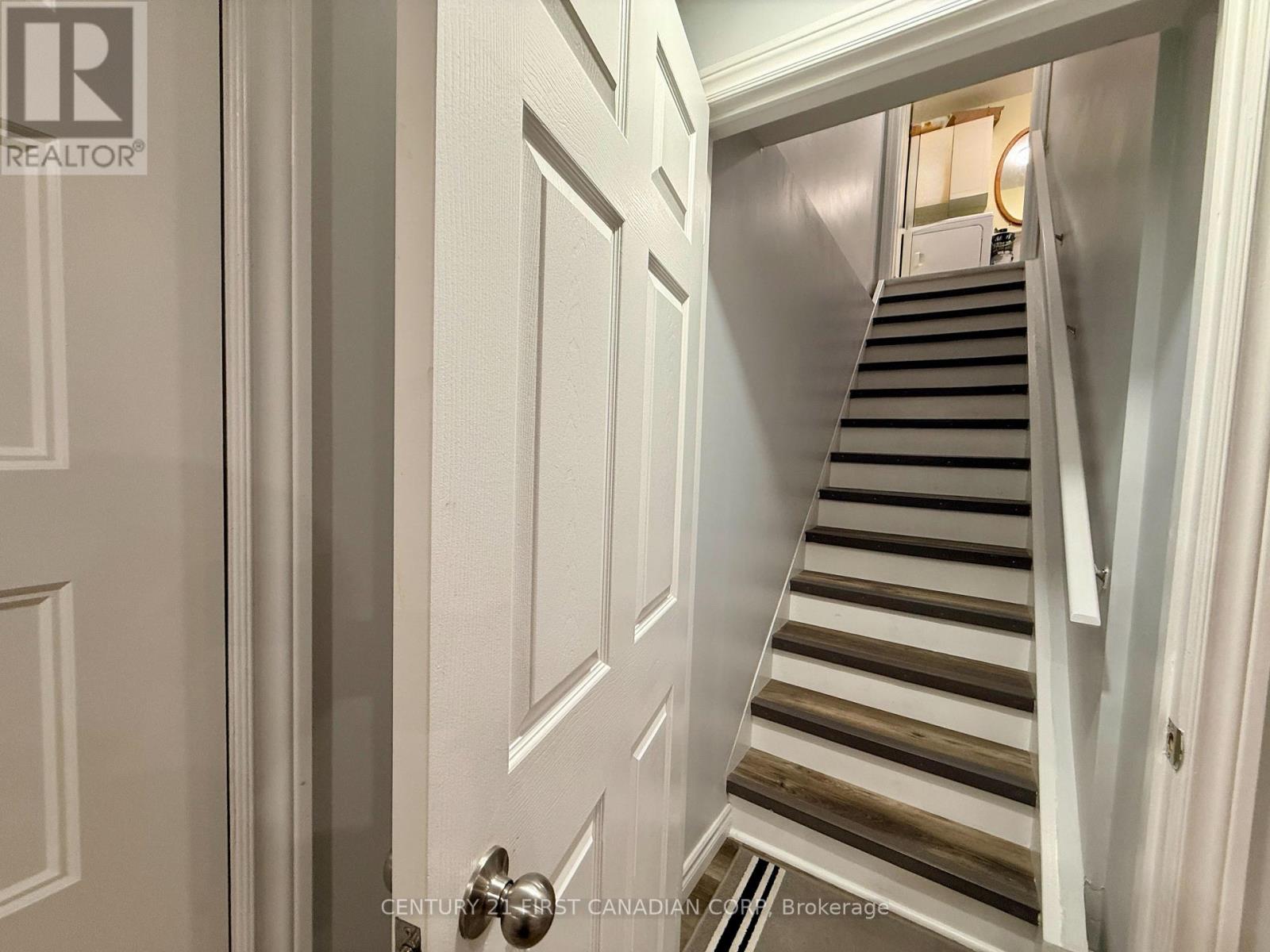 Lower - 1744 Louise Boulevard, London North, Ontario  N6G 5E7 - Photo 5 - X12571668