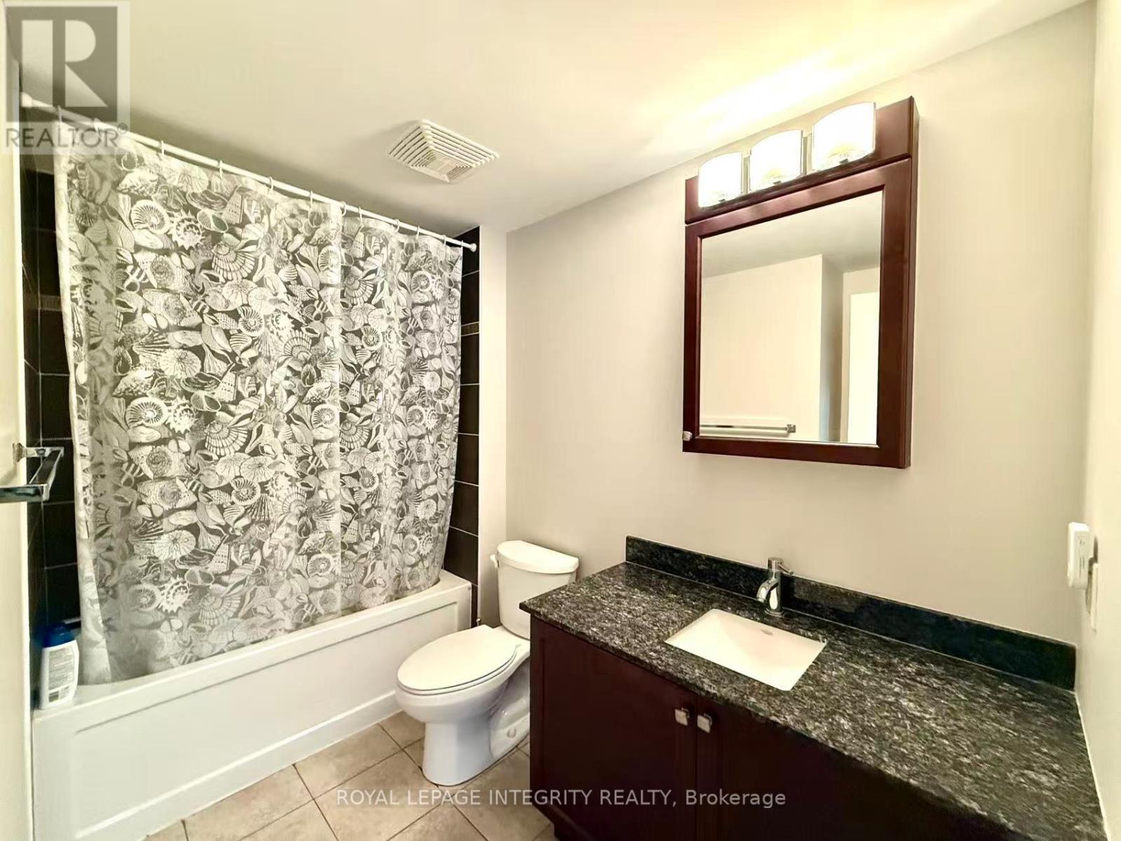 1203 - 242 Rideau Street, Ottawa, Ontario  K1N 0B6 - Photo 9 - X12571602