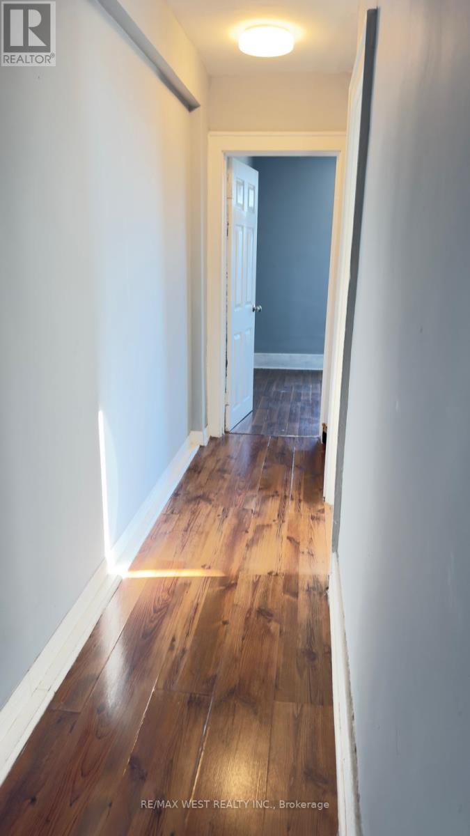 881 Marion Avenue, Windsor, Ontario  N9A 2H8 - Photo 5 - X12571334