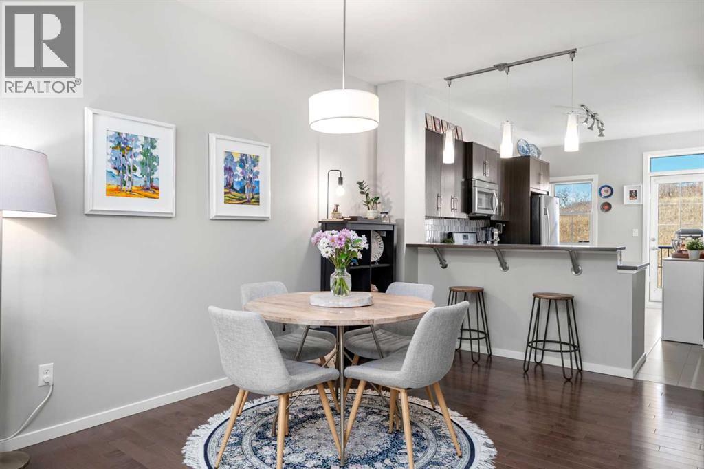 444 Ascot Circle Sw, Calgary, Alberta  T3H 0X3 - Photo 6 - A2267250