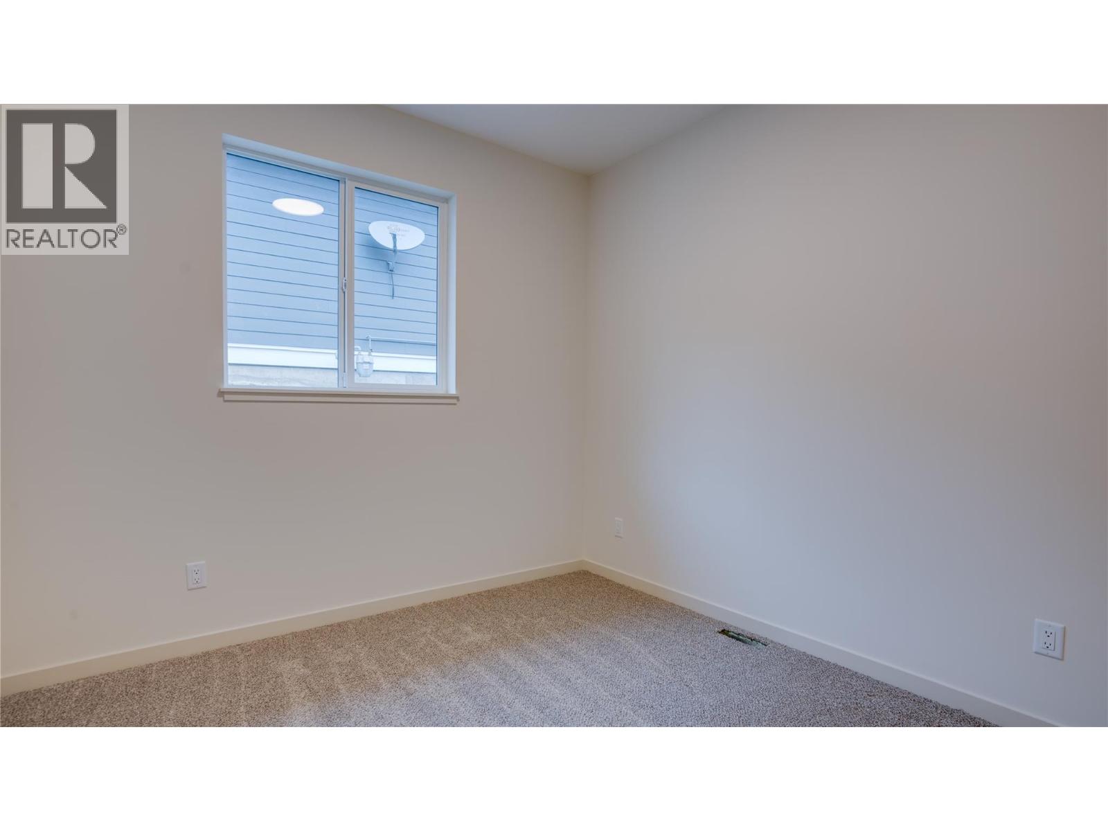 2123 Mountain View Avenue, Lumby, British Columbia  V0E 2G0 - Photo 28 - 10369445