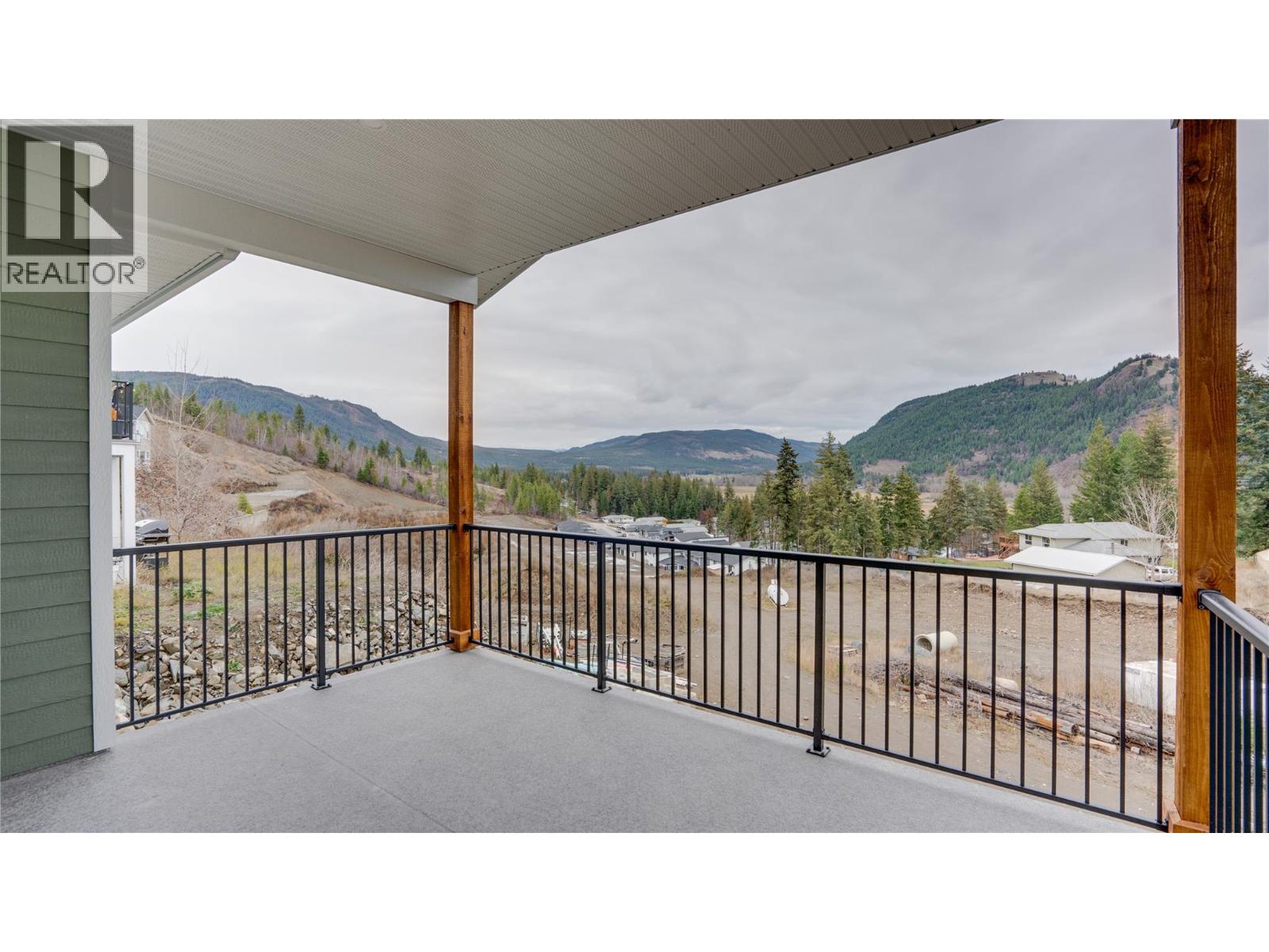 2123 Mountain View Avenue, Lumby, British Columbia  V0E 2G0 - Photo 36 - 10369445