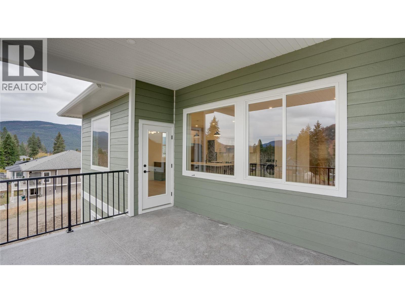 2123 Mountain View Avenue, Lumby, British Columbia  V0E 2G0 - Photo 37 - 10369445