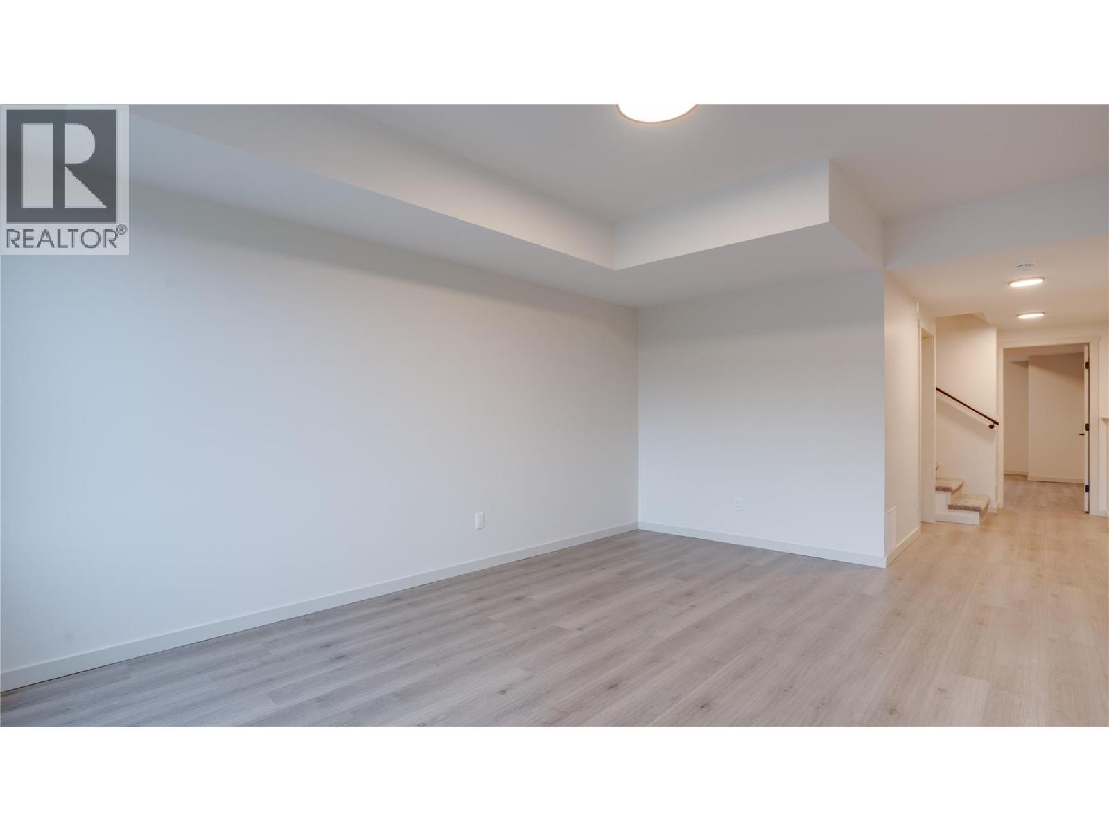 2123 Mountain View Avenue, Lumby, British Columbia  V0E 2G0 - Photo 41 - 10369445