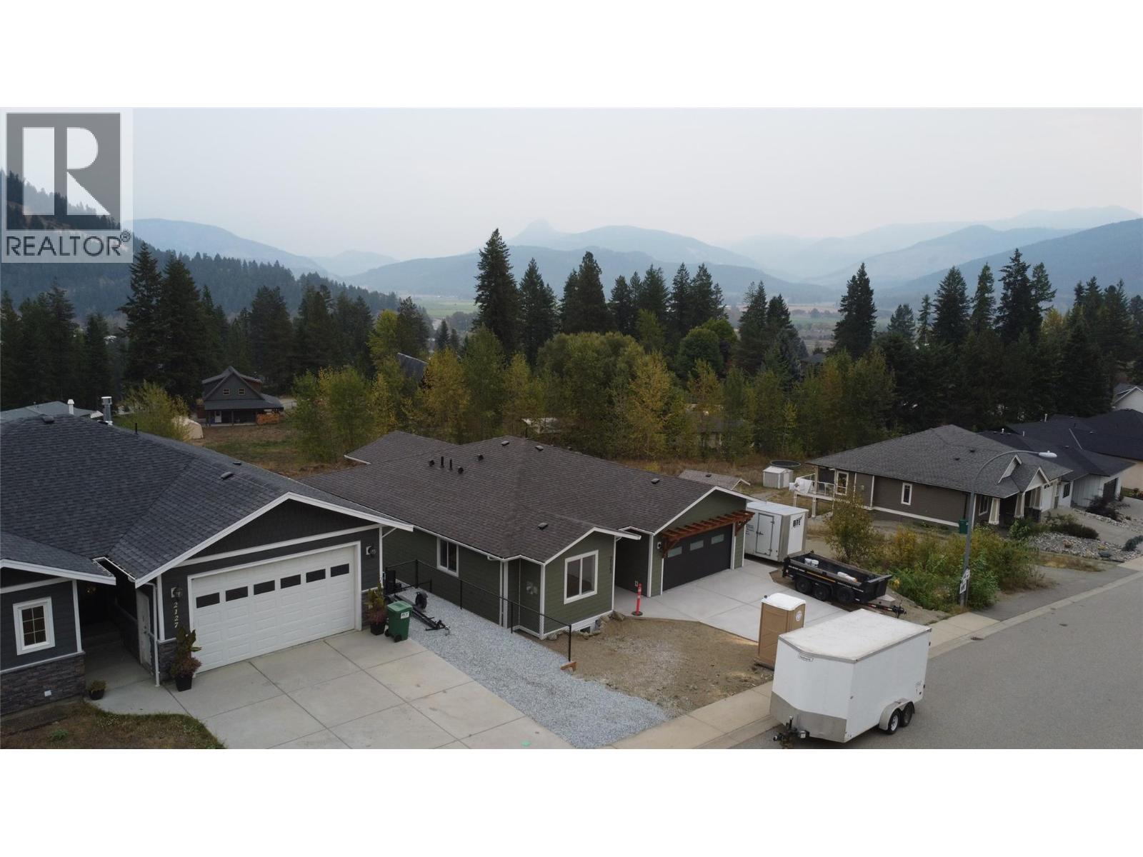 2123 Mountain View Avenue, Lumby, British Columbia  V0E 2G0 - Photo 6 - 10369445