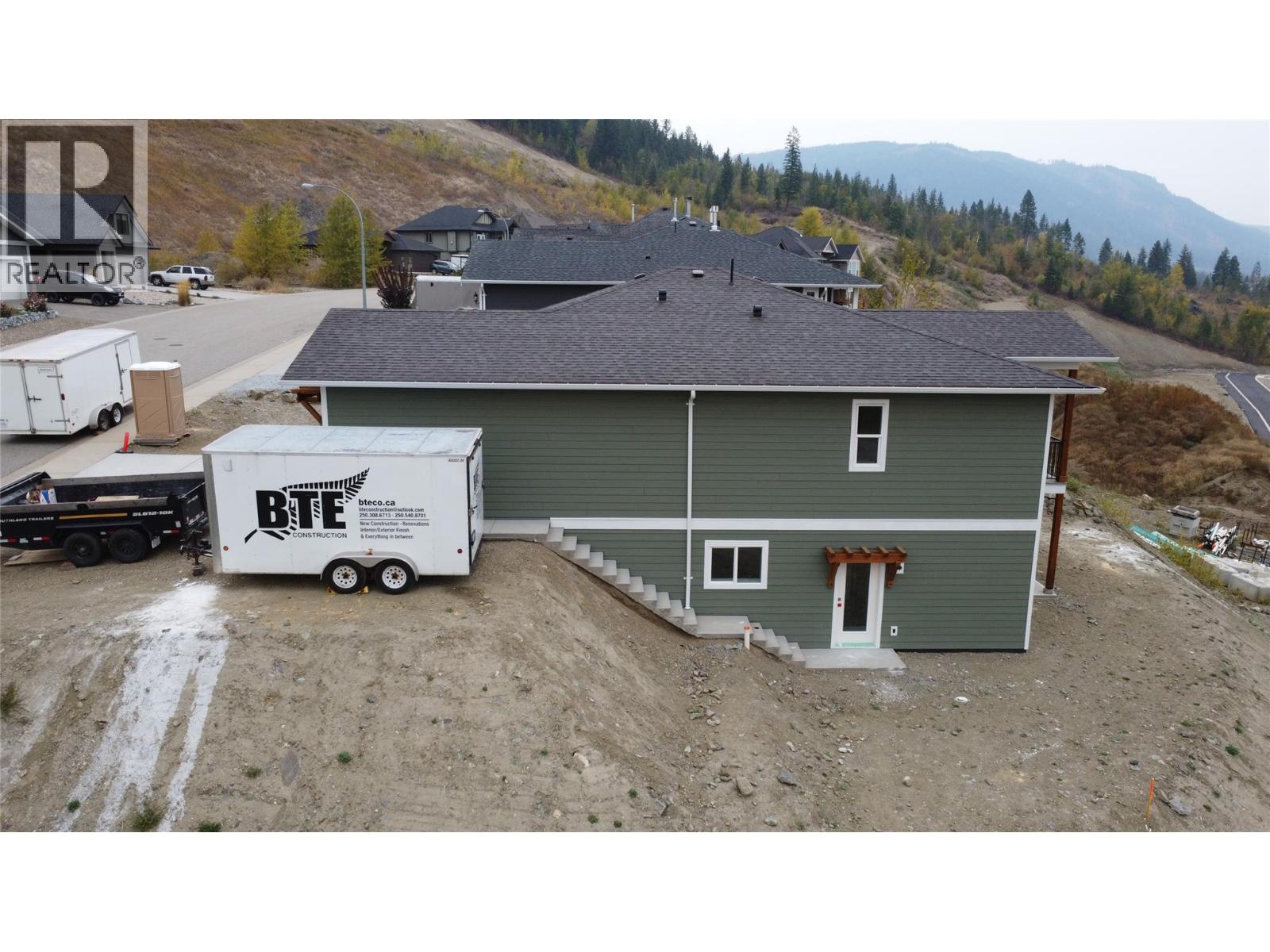 2123 Mountain View Avenue, Lumby, British Columbia  V0E 2G0 - Photo 7 - 10369445