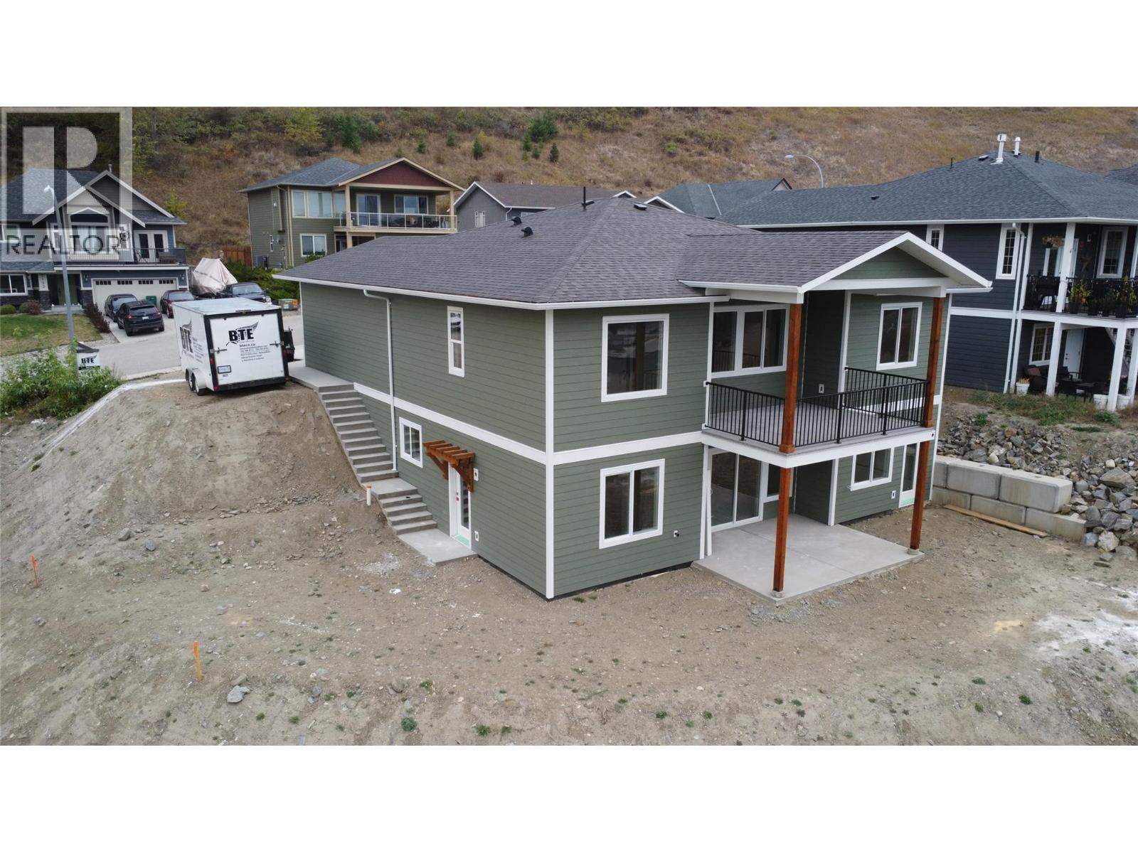 2123 Mountain View Avenue, Lumby, British Columbia  V0E 2G0 - Photo 8 - 10369445