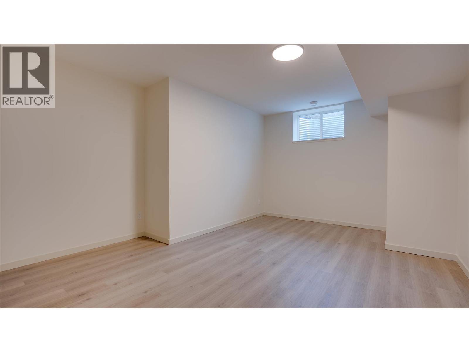 2123 Mountain View Avenue, Lumby, British Columbia  V0E 2G0 - Photo 38 - 10369445