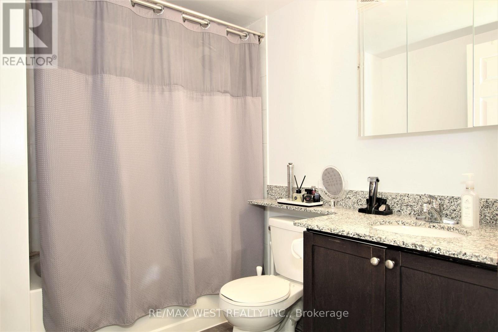 203 - 65 Via Rosedale, Brampton, Ontario  L6R 3N8 - Photo 18 - W12571290