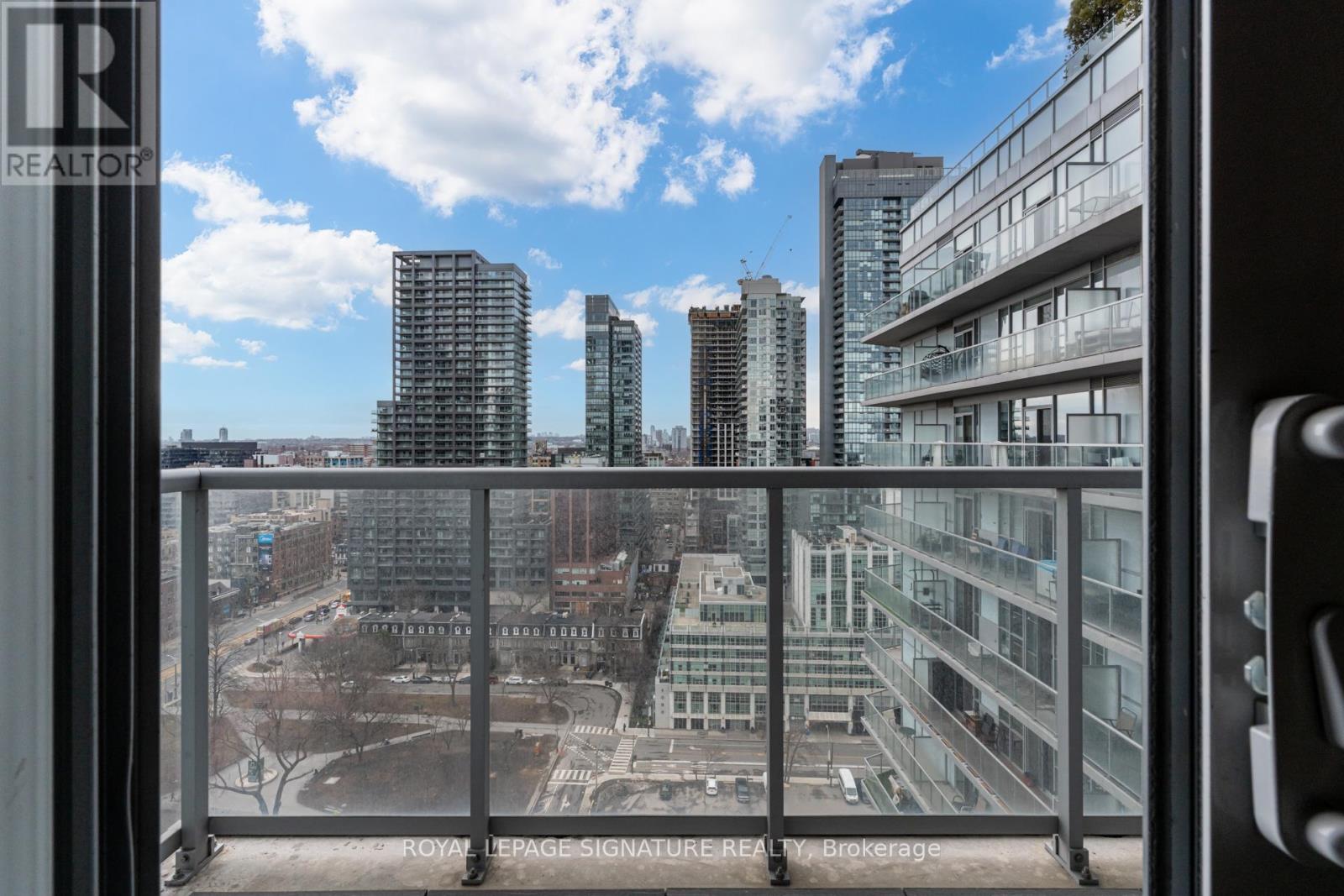 2108 - 352 Front Street W, Toronto, Ontario  M5V 0K3 - Photo 16 - C12449024