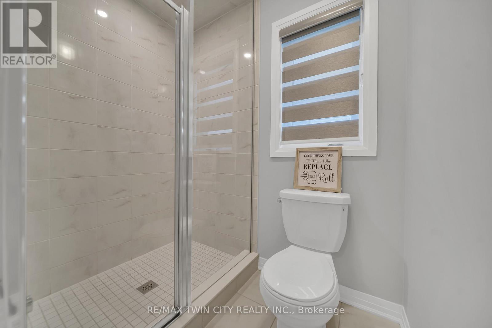 22 Rustic Oak Trail, North Dumfries, Ontario  N0B 1E0 - Photo 31 - X12552538